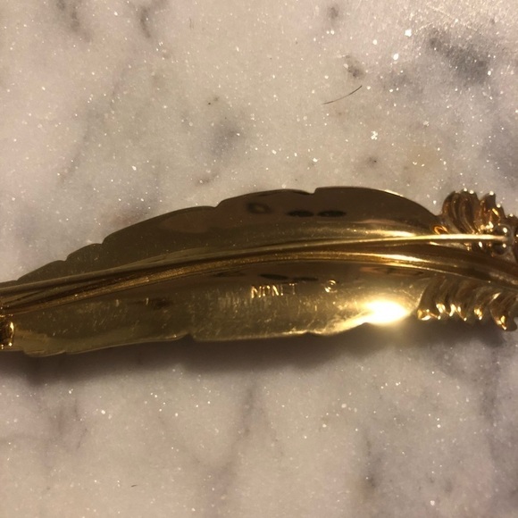 VTG Monet Large Gold Tone Curved Feather Brooch EUC - 3.5” - Picture 5 of 7